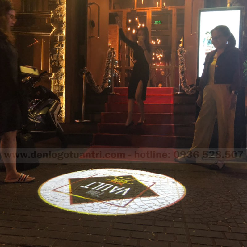 Hình ảnh chiếu logo